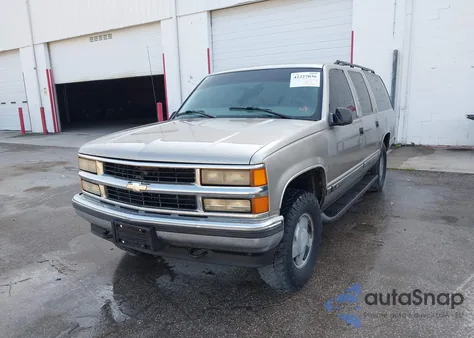 1999 Chevrolet Suburban 1500 Lt из США, поврежденный, VIN 3GNFK16R2XG224965